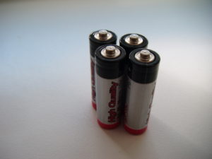 čtyři nové baterie